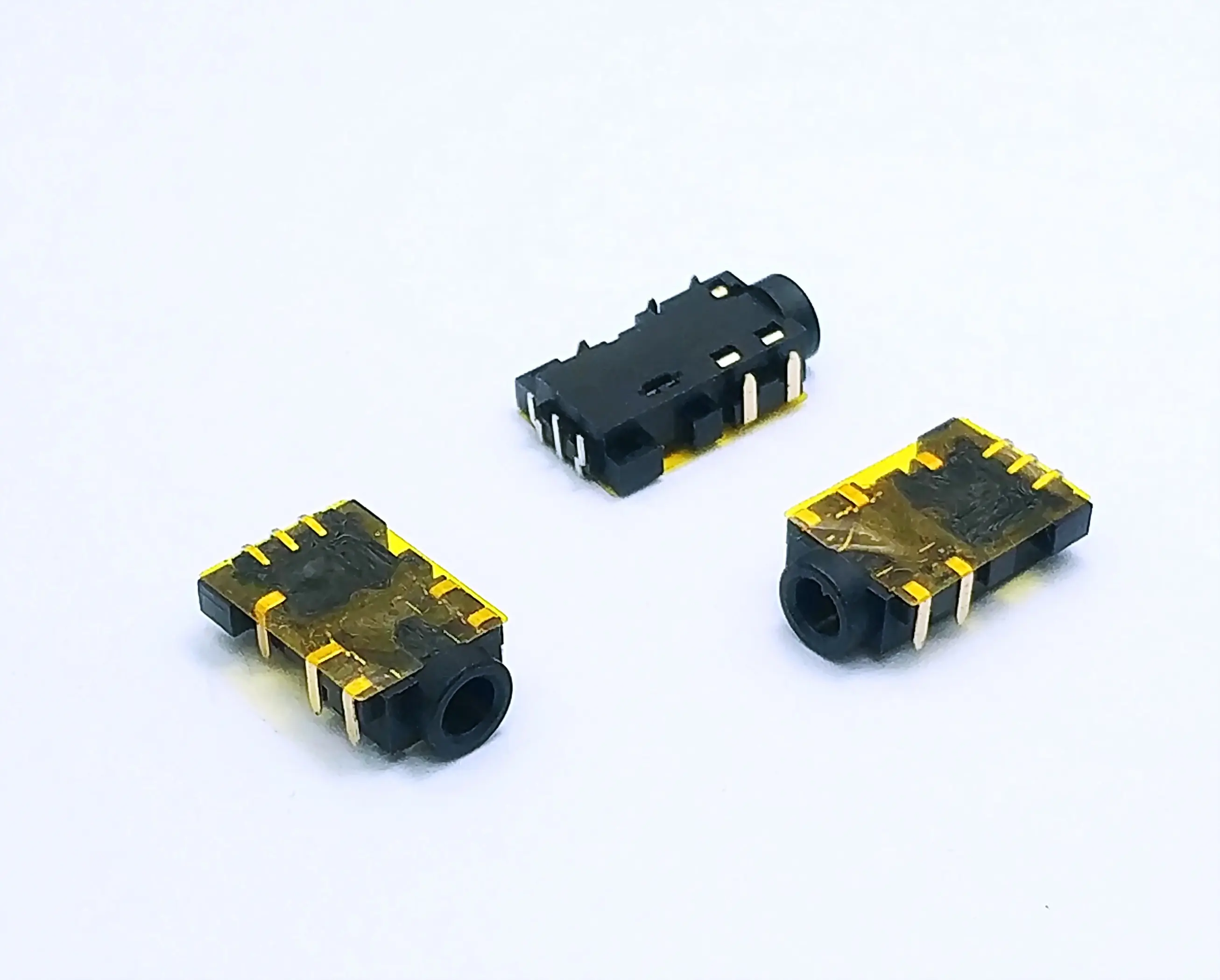 C9628Seriesφ3.5mmEarphoneJack+S/PDIFConnector